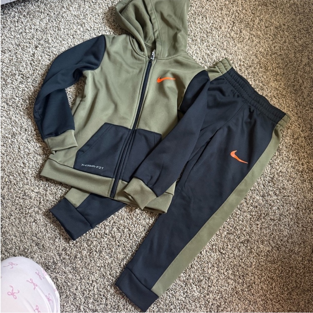 Nike and more bundle - Picture 7 of 10